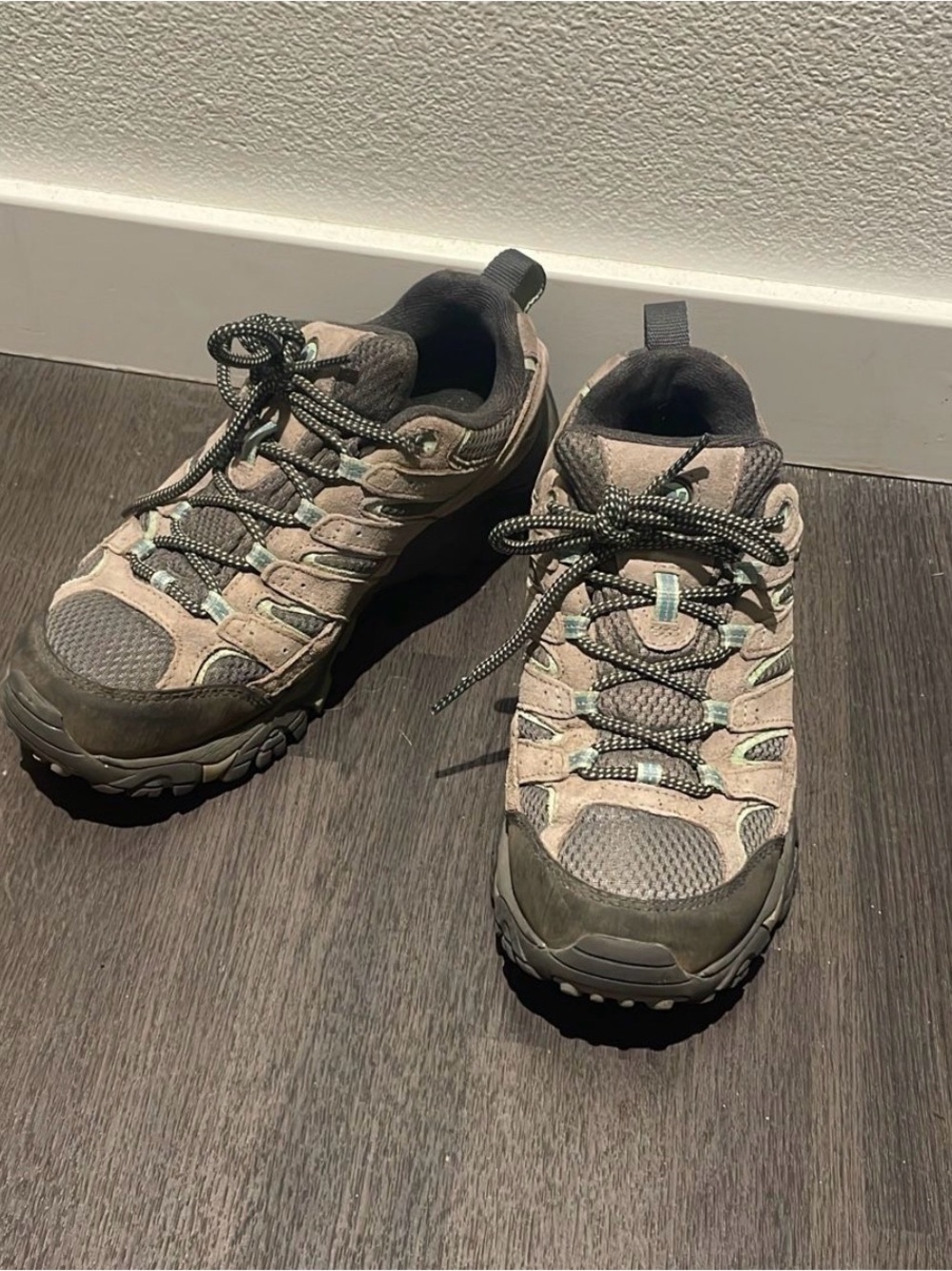 Merrell Women's Taupe and Gray Hiking Sneakers